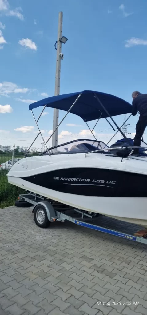 Bimini tenda za gliser, sa inox konstrukcijom i nautičkim platnom - izrada i montaža Luna cerade i tende Novi Sad